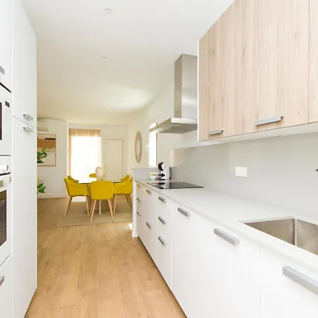 Casa Pina Colada - By Az